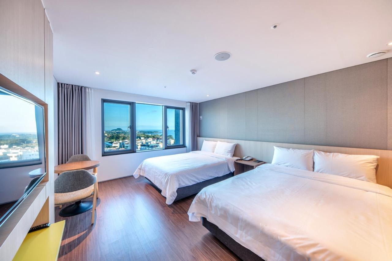 The First70 Hotel Seogwipo Dış mekan fotoğraf