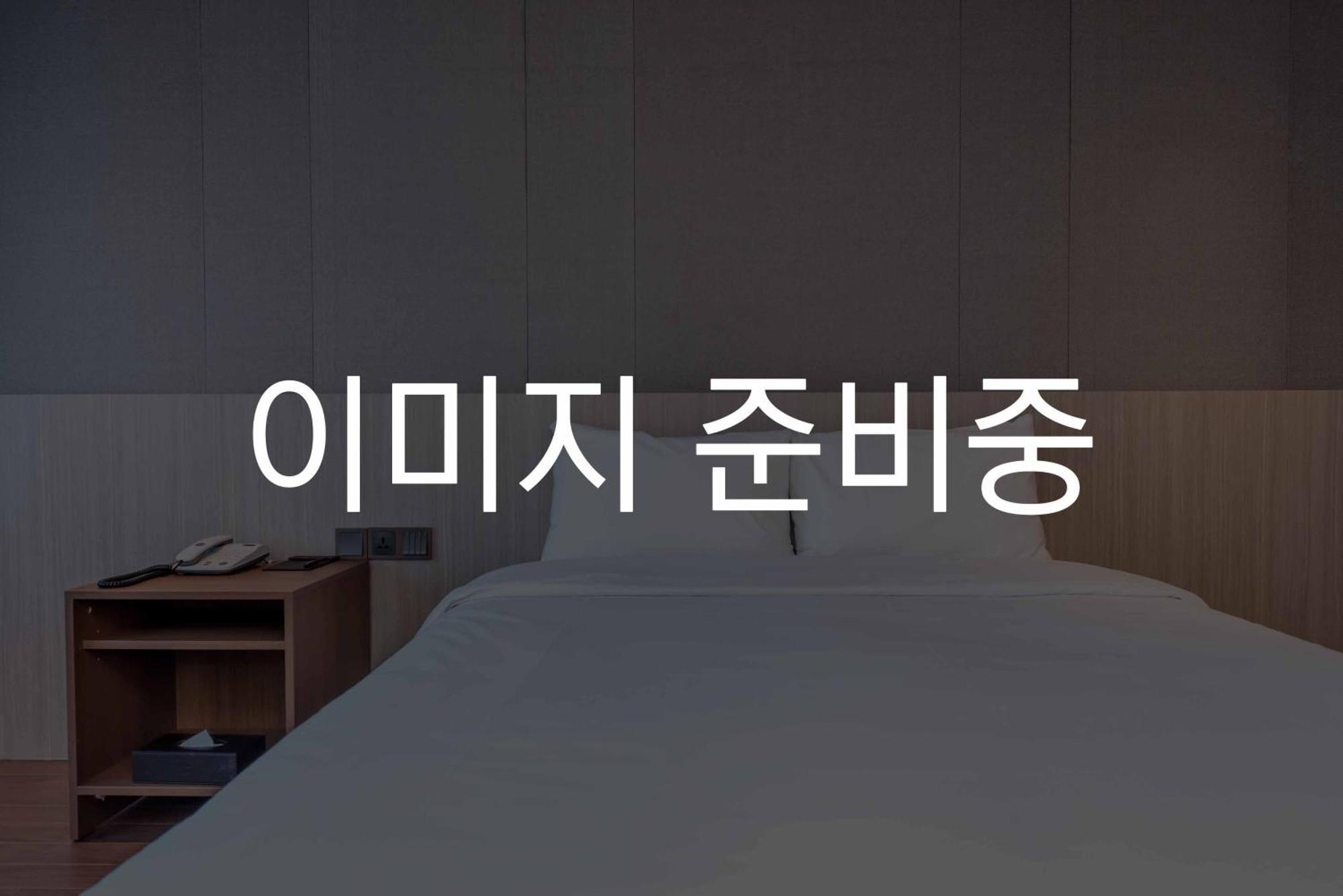 The First70 Hotel Seogwipo Dış mekan fotoğraf
